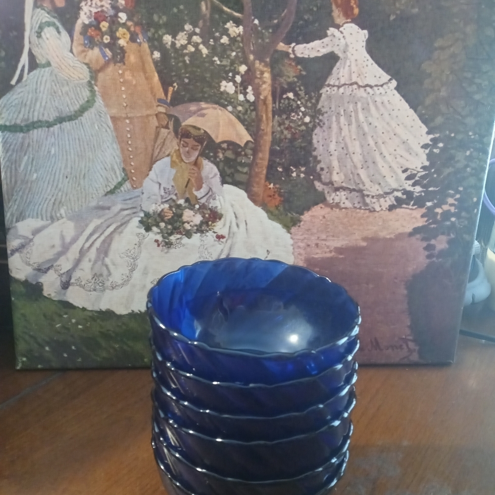 6 Cobalt Blue Bowls, Vintage Glassware, Dessert Bowl, French Glass,4.75"×2.25" - Picture 5 of 9